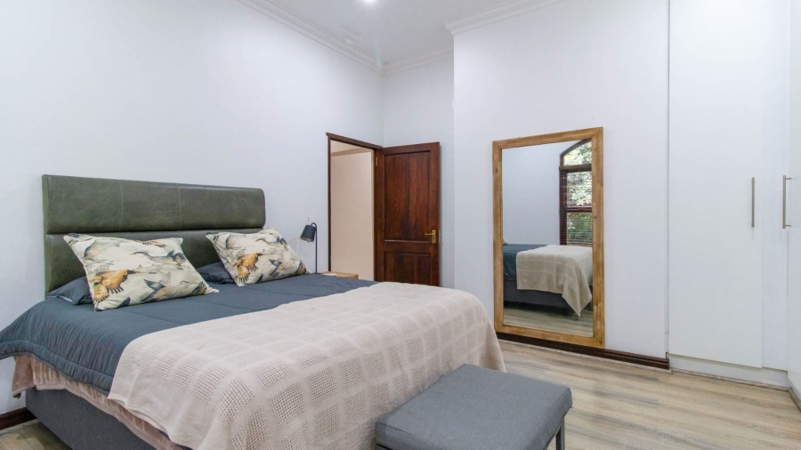 5 Bedroom Property for Sale in Klein Zevenwacht Western Cape